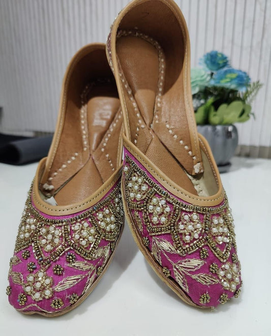 Handcrafted Punjabi leather Juttis with Zardozi and pearl handwork